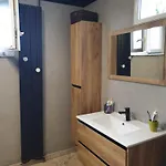 La Maison Autour Du Figuier