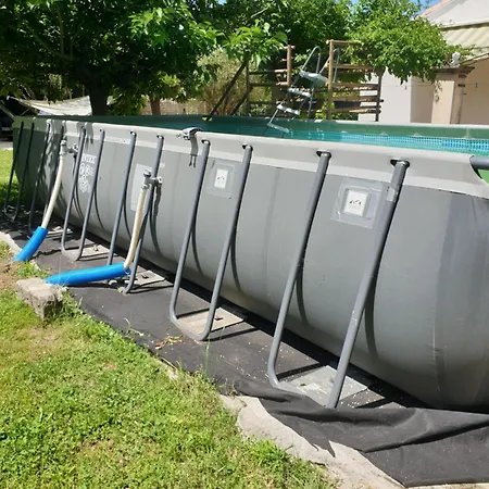 4 Personnes Avec Piscine