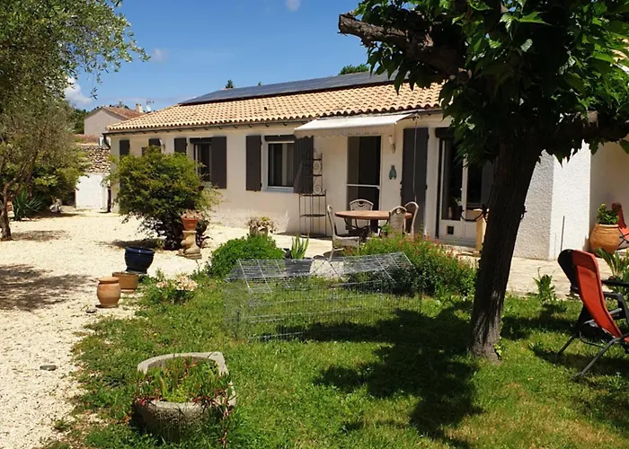 La Maison Autour Du Figuier Aramon